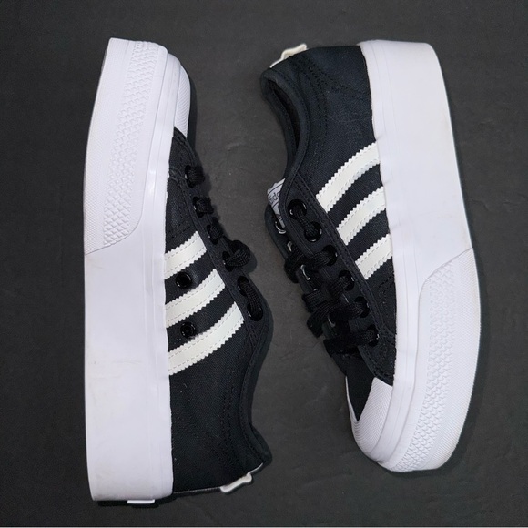 Adidas Nizza Black And White Low Top Platform Sneakers FV5321 Women’s Size 6 - Picture 5 of 8